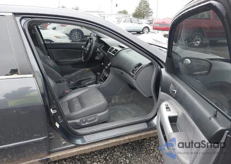 2005 Honda Accord 3.0 Ex z USA, uszkodzony, nr VIN 1HGCM66855A009765